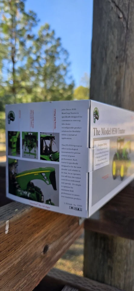 Coleccionable ERTL JohnDeere Serie II Precisión-El MODELO 8530 TRACTOR Nuevo En CAJA Foto 3 de 4
