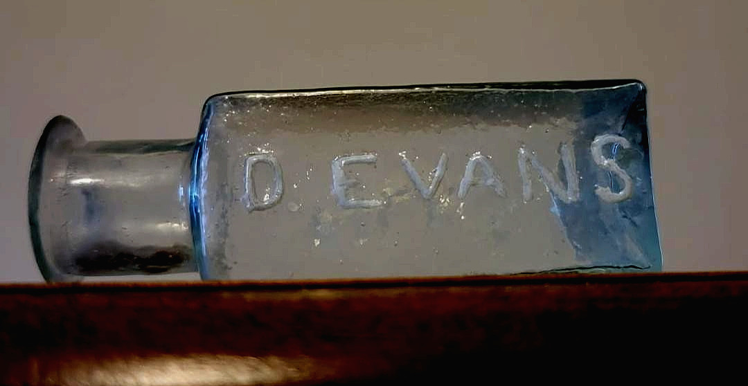 0pen Pontil Aqua Medicine Bottle:  D. EVANS C AMOMILE PILLS... MINT!
