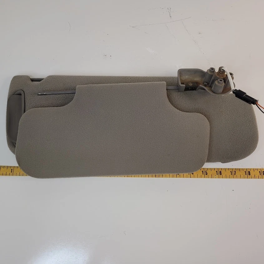 Cadillac Escalade Ext 2001-2006 doble parasol lado del conductor con espejo retrovisor gris Foto 4 de 4