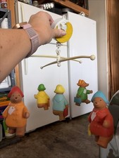 Vintage 1976 Paddington Bear Musical Crib Mobile Nursery Toy Working