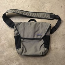 Borsa Patagonia tracolla verticale massa imbracatura messanger tote grigio outdoor
