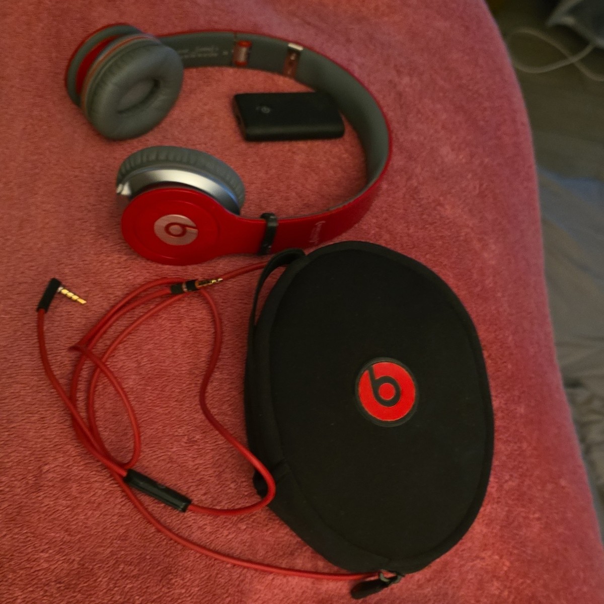 Beats By Dr.Dreレッド Beats by Dr. Dre (PRODUCT) RED Special Edition Headphones