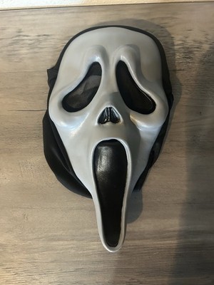 Deluxe Scream 7 ghostface killer mask screen accurate mask ￼