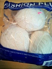 (NEW) Fashion Plus mill-end yarn 14 oz OFF WHITE 3 skeins mixed fibers free ship