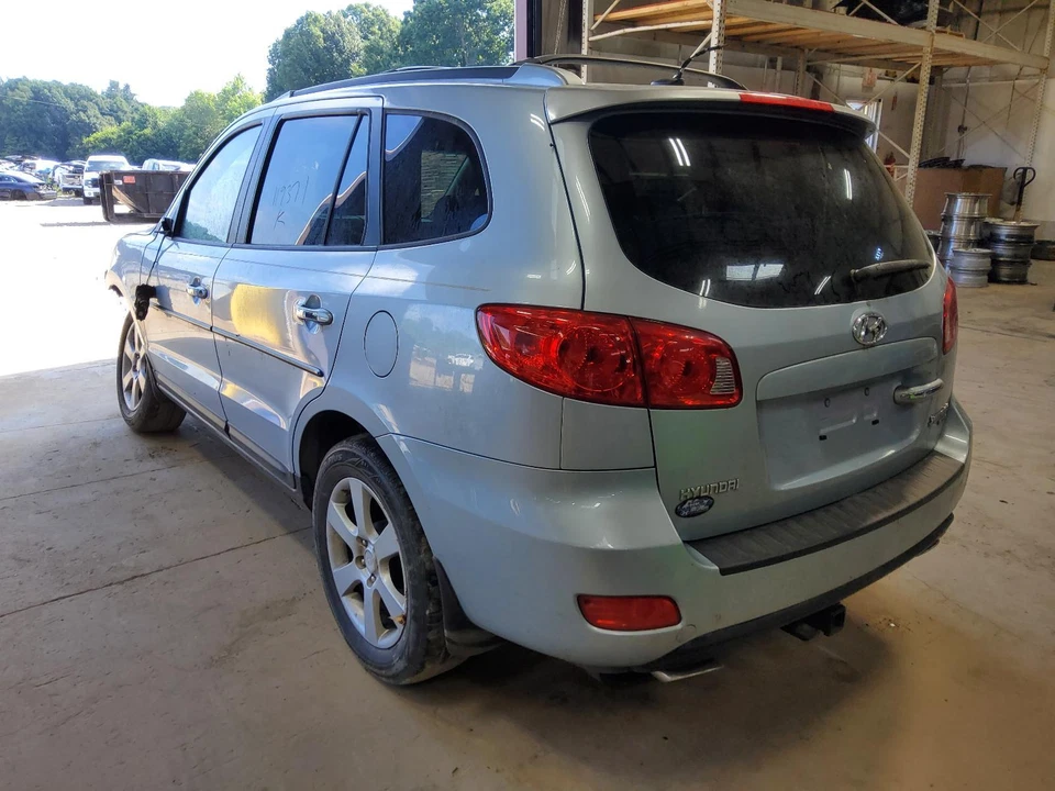 Conjunto de luz trasera derecha usado se adapta a: Hyundai Santa Fe 2008 cuarto montado en panel Foto 2 de 4