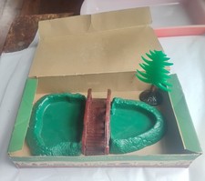 VTG. Plasticville Plastic Train Layout Bridge  Pond Unit