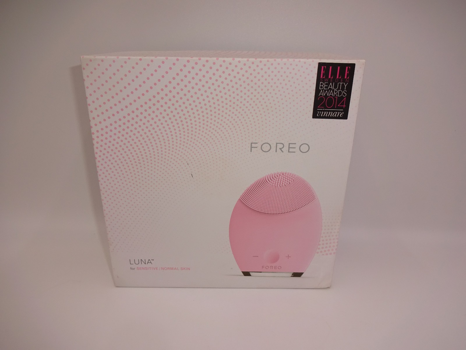 NIB New Pink Foreo Luna for Sensitive Normal Skin Facial Cleansing System