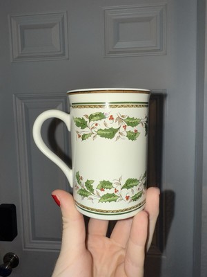 4 Vtg Konitz Coffee Mugs Cups Christmas Holly Gold Trim Porcelain Germany W-Box