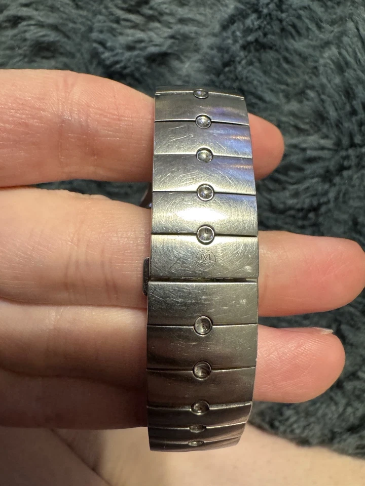 Reloj Movado SE Sports Edition Silvertone Hecho en Suiza Damas 84 G4 1851 Foto 3 de 4