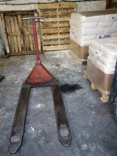 Hand pallet pump truck used. Seal gone.
