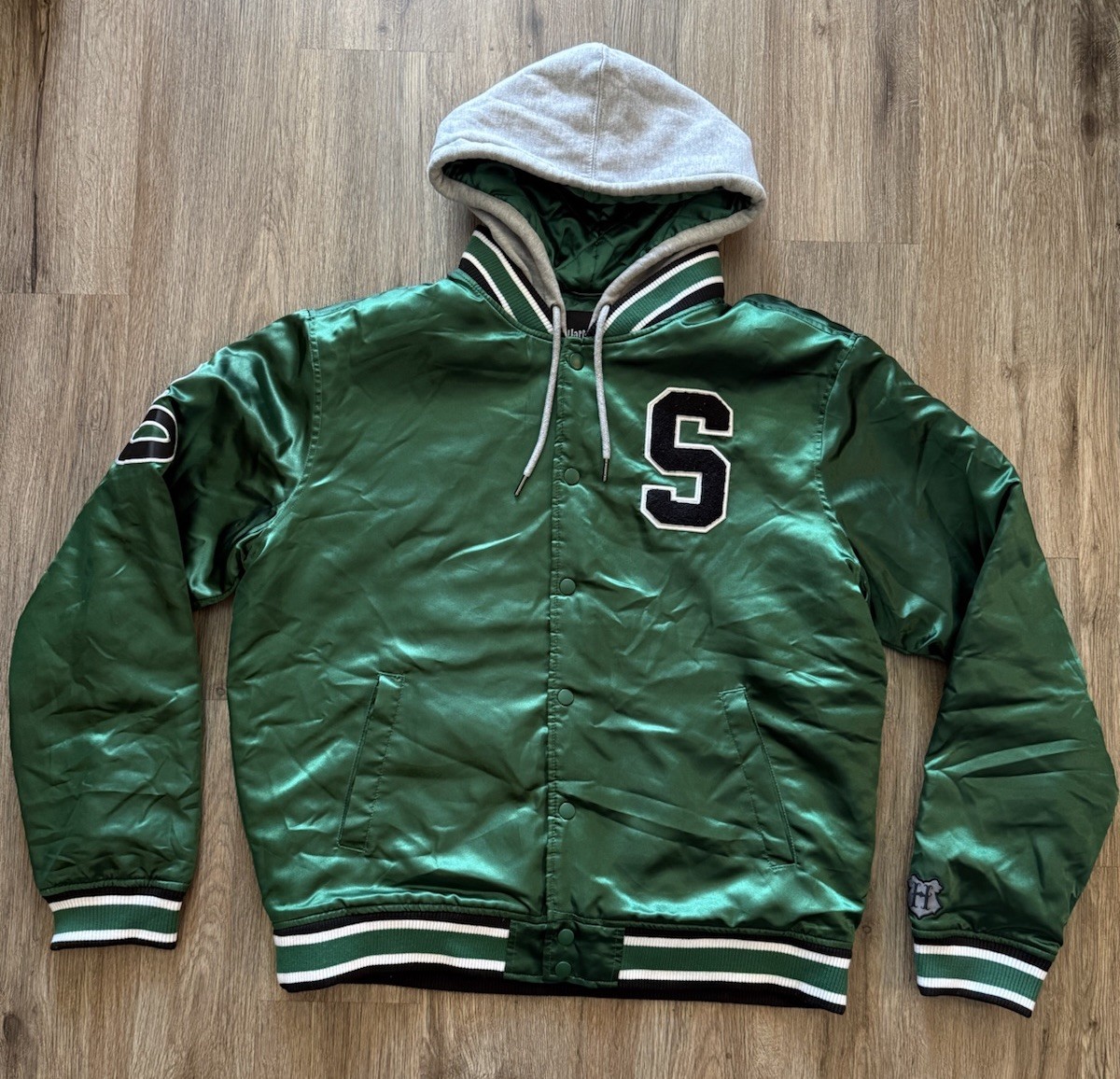 Harry Potter Slytherin Varsity Jacket Large Green Satin Bomber Hoodie Letterman