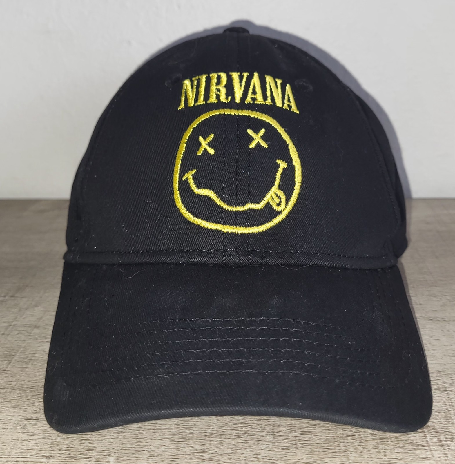 Nirvana Smiley Face Black Adjustable Snapback Bas… - image 1
