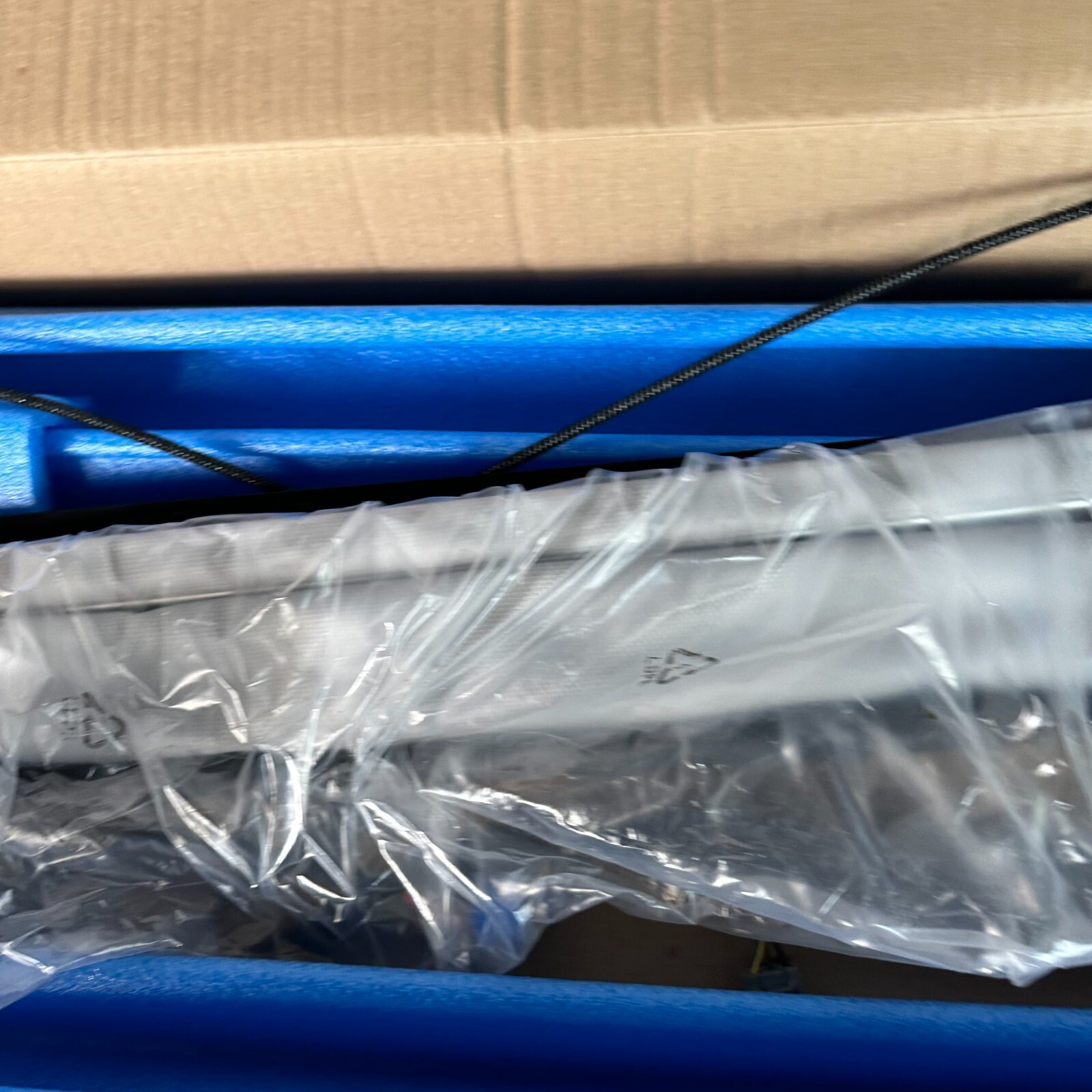 2018 2020 2021 2022 2023 Jeep Renegade Sunroof Sunshade 68266049AA