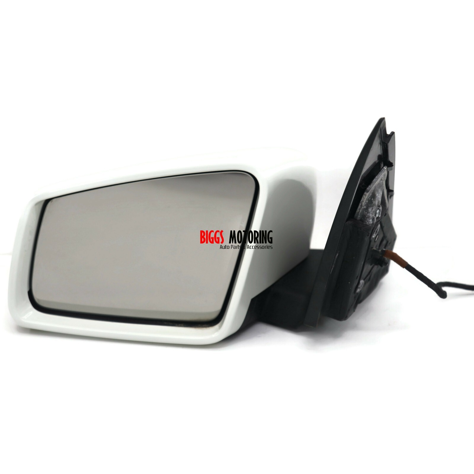 20122014 Mercedes Benz CClass W204 Driver Left Side Door Mirror White