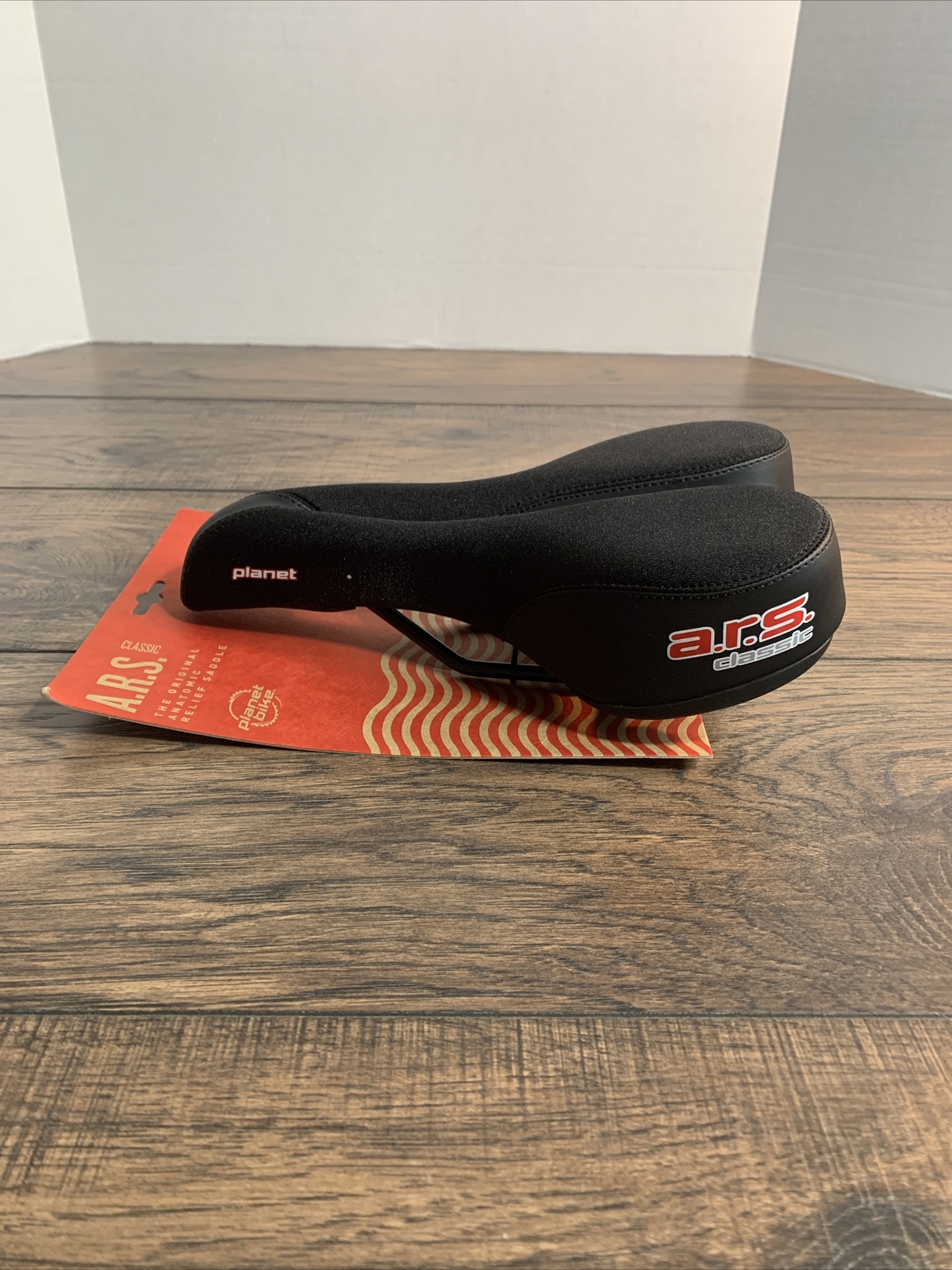 Planet Bike 5000-1 Ars Classic Anatomic Relief Saddle Hole Mens Lycra NEW!