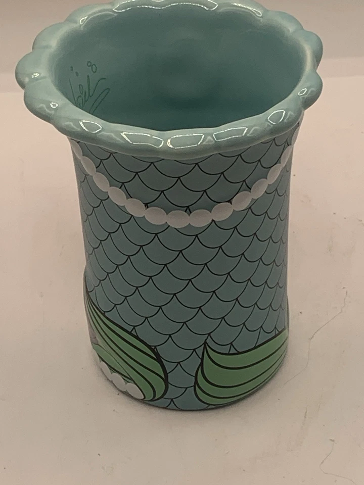 Taza de vestir ARIEL de la Sirenita de los parques de Disney taza 12 oz mango de pelo de Ariel Foto 3 de 4