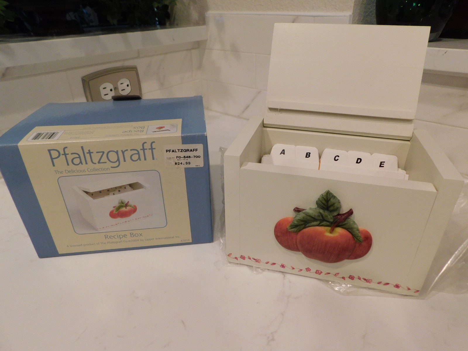 Pfaltzgraff Delicious Pattern Wooden Recipe Card Box 2004 Orig. 24.99 NEW IB