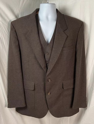 Vintage Levi’s Action Suit Men’s Size 44R 3 Piece Set