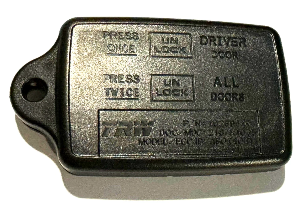 CHEVY OEM Bowtie keyless remote AB00104T control car Key FOB 10239647 entry 3 bt - Image 2 of 4