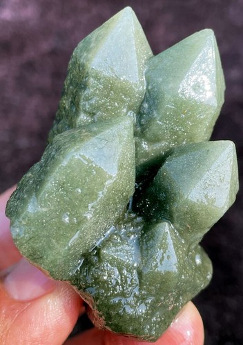 102g ¡¡¡EXCELENTE!!! Nuevo hallazgo raro NATURAL racimos de cristal verde espécimen ie2117 - Imagen 3 de 12