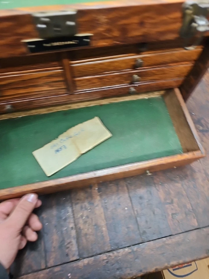 L10- Vintage Wood Oak Machinist Chest Tool Box 18 x 13 x 9 - Image 4 of 4