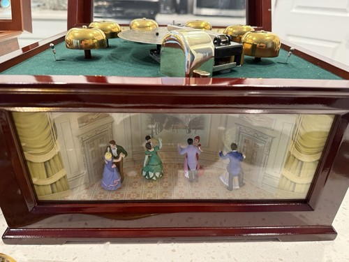 2 Mr Christmas Musical Bell Symphonium With 20 Discs Music Boxes - Picture 3 of 11
