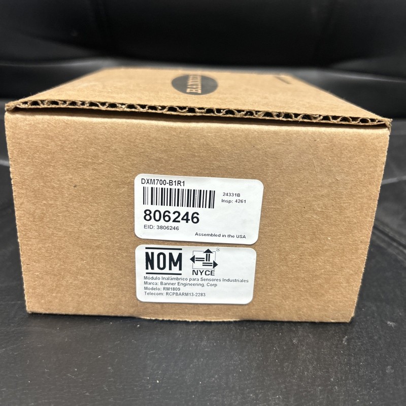 NEW BANNER ENGINEERING DXM700-B1R1 NETWORK ROUTER CONTROLLER DXM700B1R1