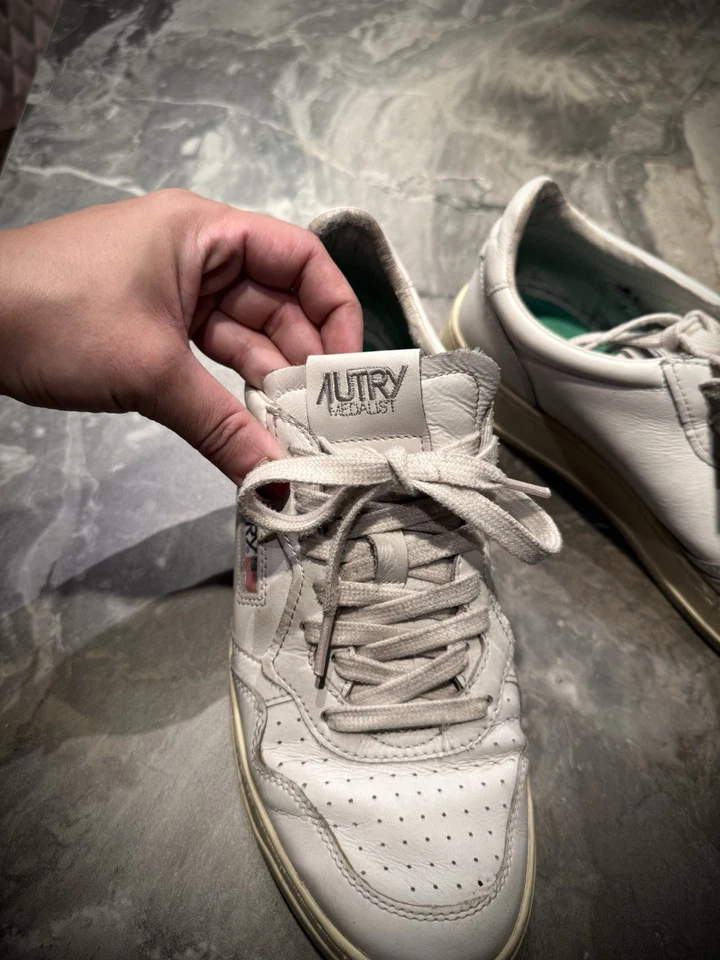 Autry Medalist Low, Foto 3 von 3