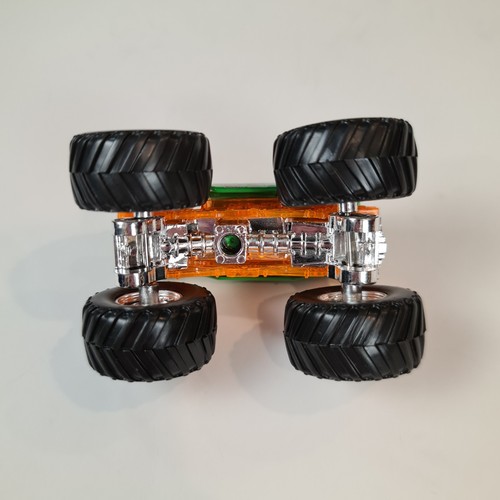 Hot Wheels Monster Jam AVENGER Monster Truck 2012 Edge Glow 1:64 - Picture 7 of 8