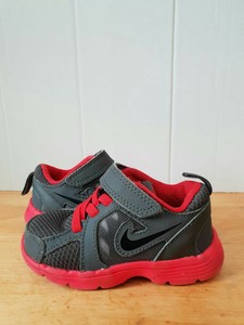 infant size 5 nike trainers