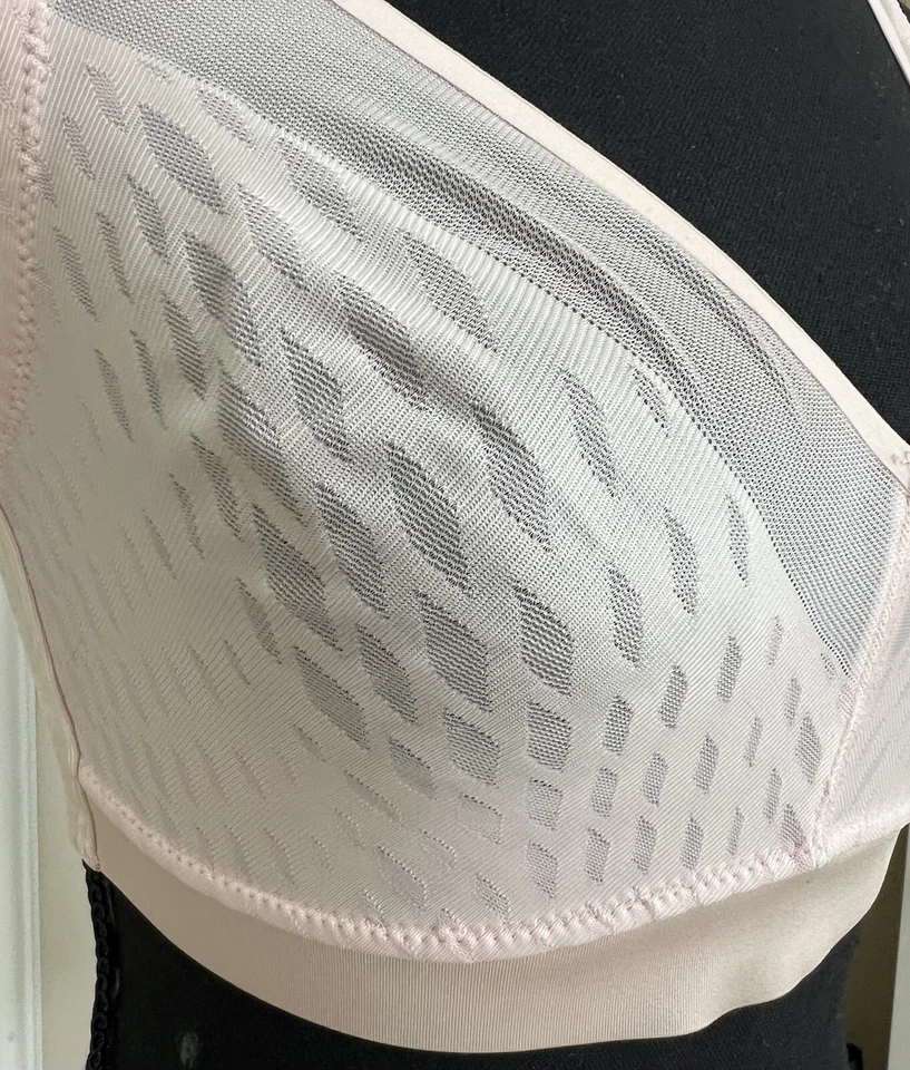 Sujetador Wacoal Elevated Allure Nude 34D Inalámbrico Ligero Cobertura Completa ¡USADO EN EXCELENTE ESTADO! Foto 2 de 4