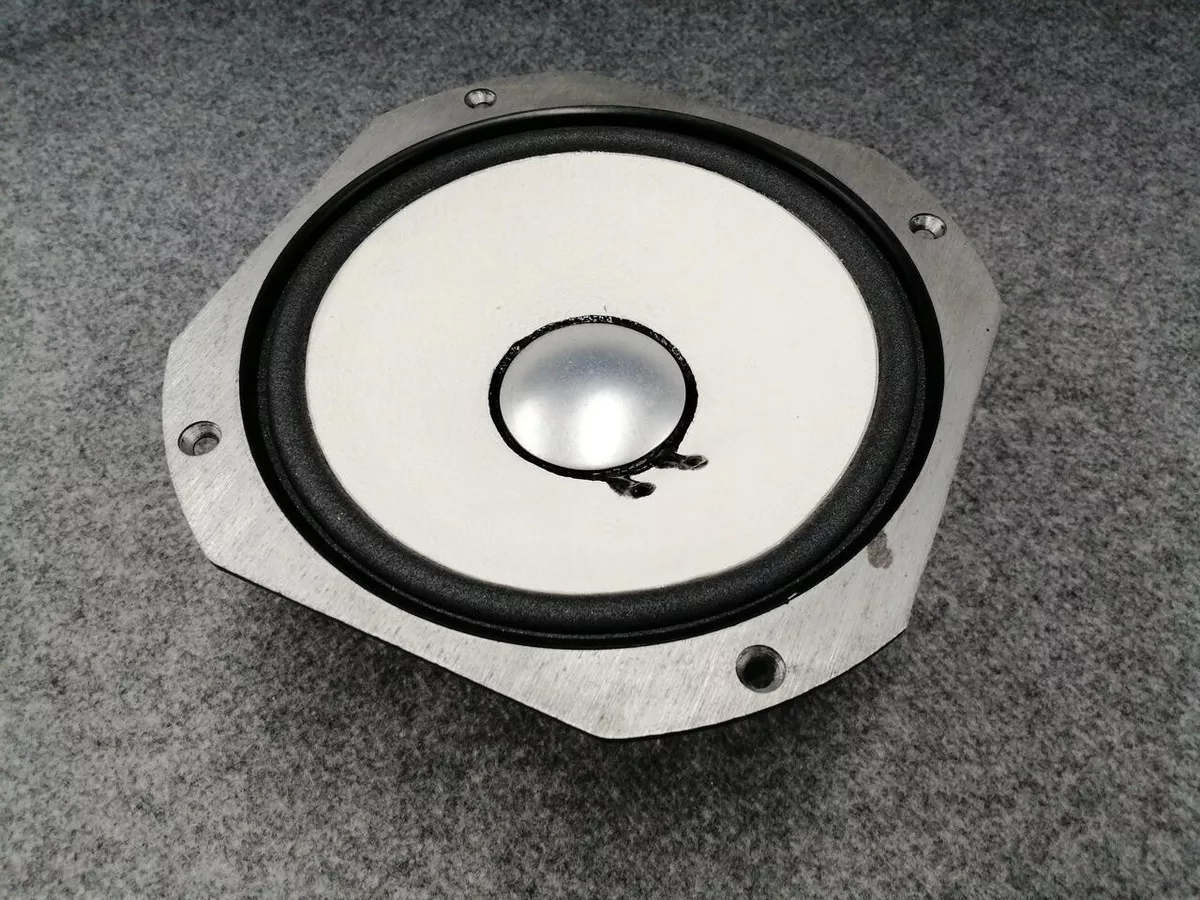 大注目】 JBL LE8T スピーカー - fishtowndistrict.com