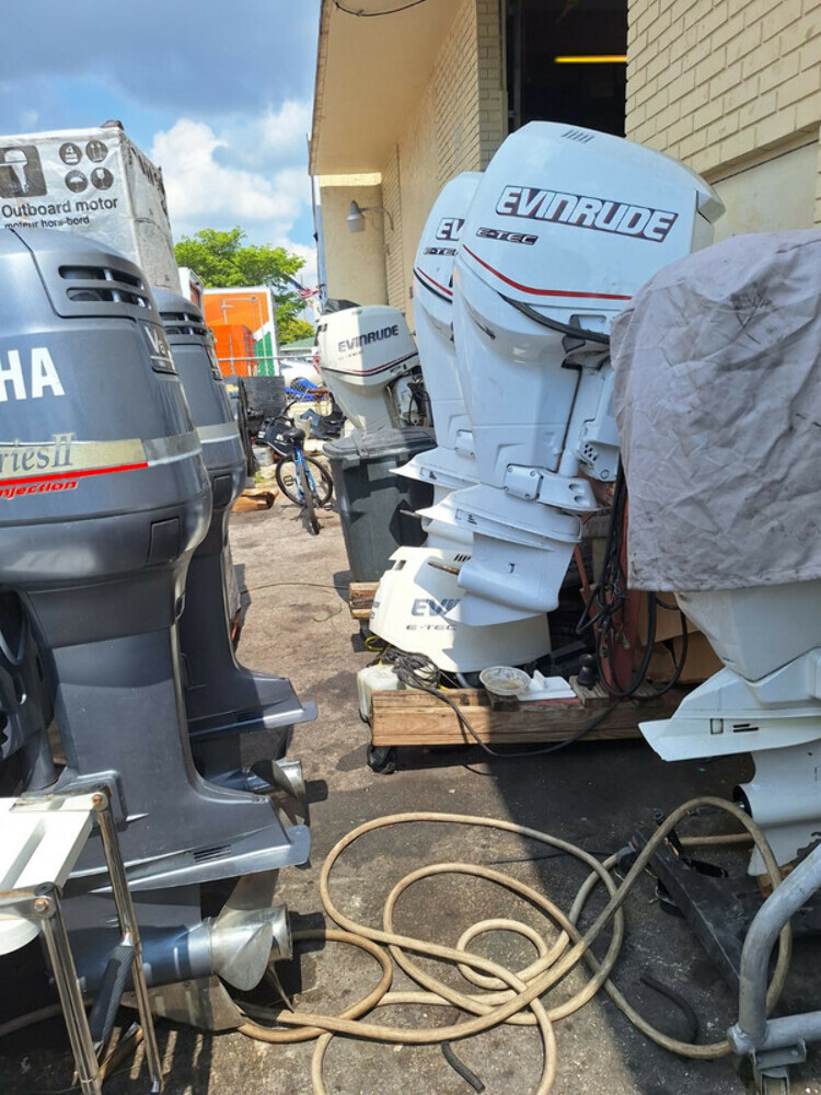 s-l1200.jpg s-l1200.jpg