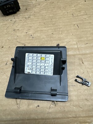 OEM 2014 2015 2016 Fuse Box Lid Cover SUABRU Crosstrek Hybrid Panel Trim Dash