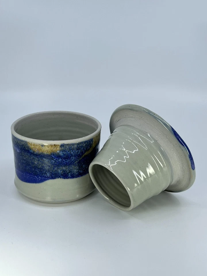 Cerámica artística firmada EB Luckware Seagrove, NC gres mantequilla campana vajilla guardiana Foto 4 de 4