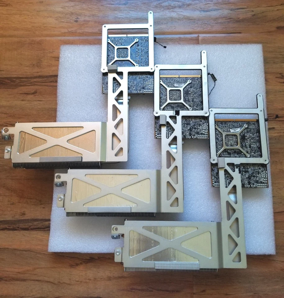 ATI RADEON HD 5750 1GB GRAPHICS CARD + HEATSINK - Apple iMac 27" A1312 2010 - Image 3 of 4