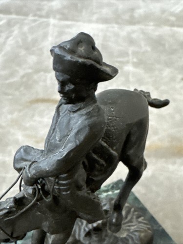 OUTLAW BY FREDERIC REMINGTON BRONZE STATUE GREEN MARBLE BASE Miniature - Picture 10 of 16