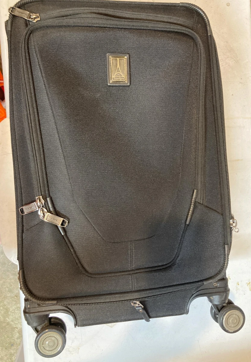 Preços baixos em Travelpro Preto Tamanho 19