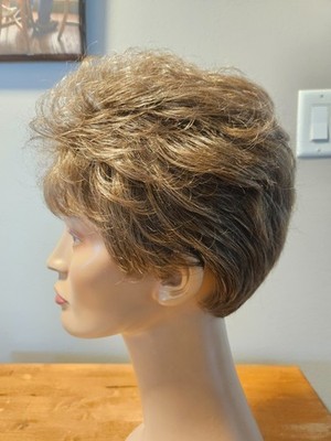 Paula Young Light Brown Feather Pixie Wavy Short Wig Sz Avg