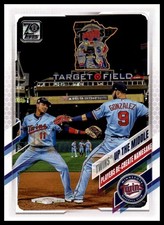 2021 Topps #553 Twins Up The Middle (Marwin Gonzalez / Jorge Polanco) CL, CPC