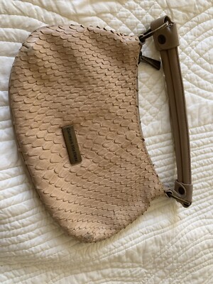 clutch carmen steffens