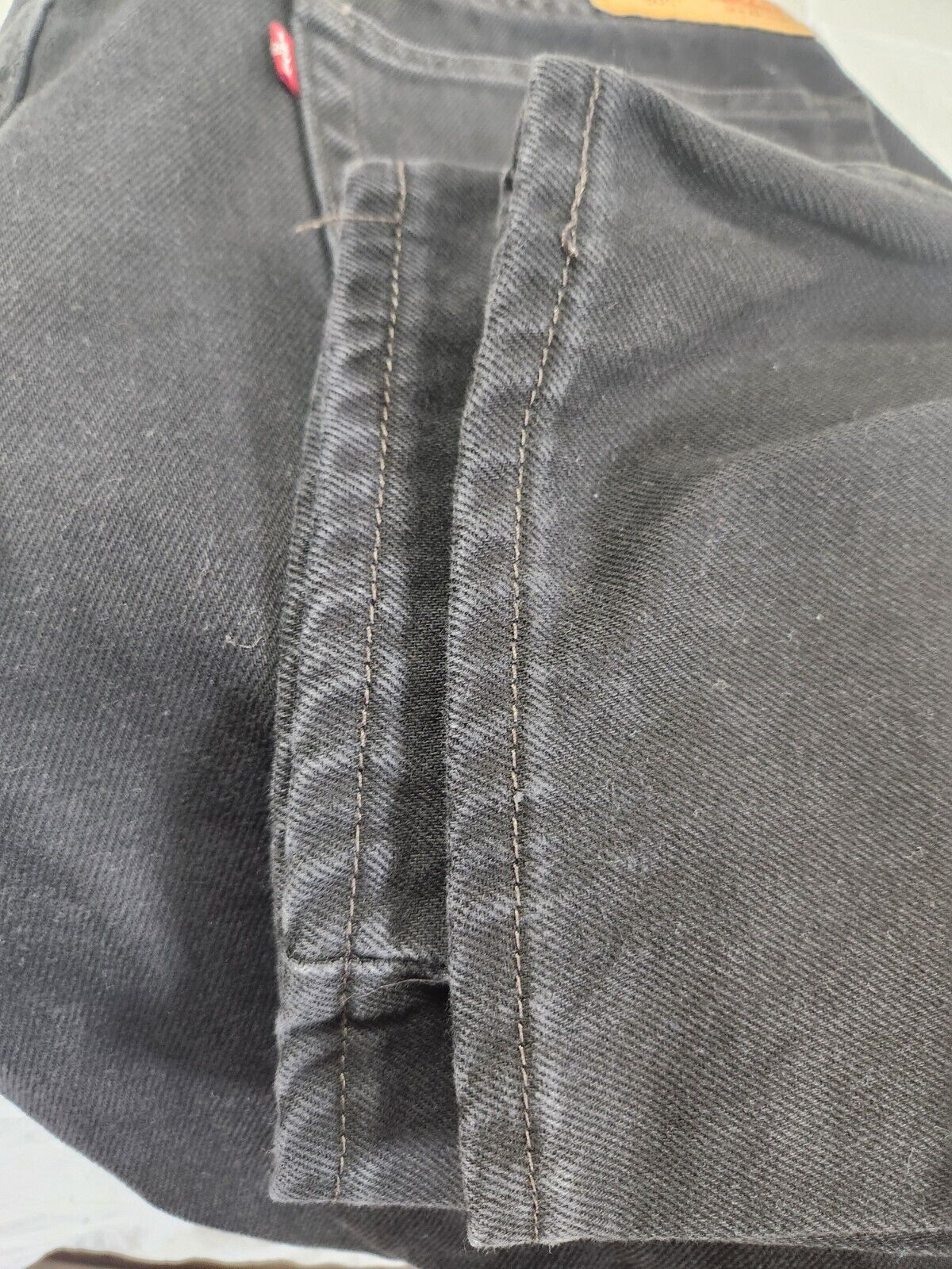 Men's 40x30 Black Levi's Jeans 505 Red Tab EUC - image 6