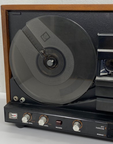 Vintage 1970’s Kodak Ektasound 245 Sound Movie Projector Super 8mm USA Made READ - 第 5/24 張圖片