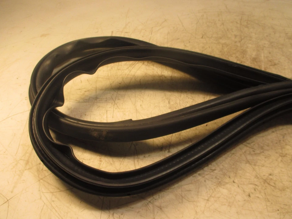 Mitsubishi Galant ES 2011 OEM sello de puerta de pasajero delantero goma resistente al clima  Foto 2 de 4