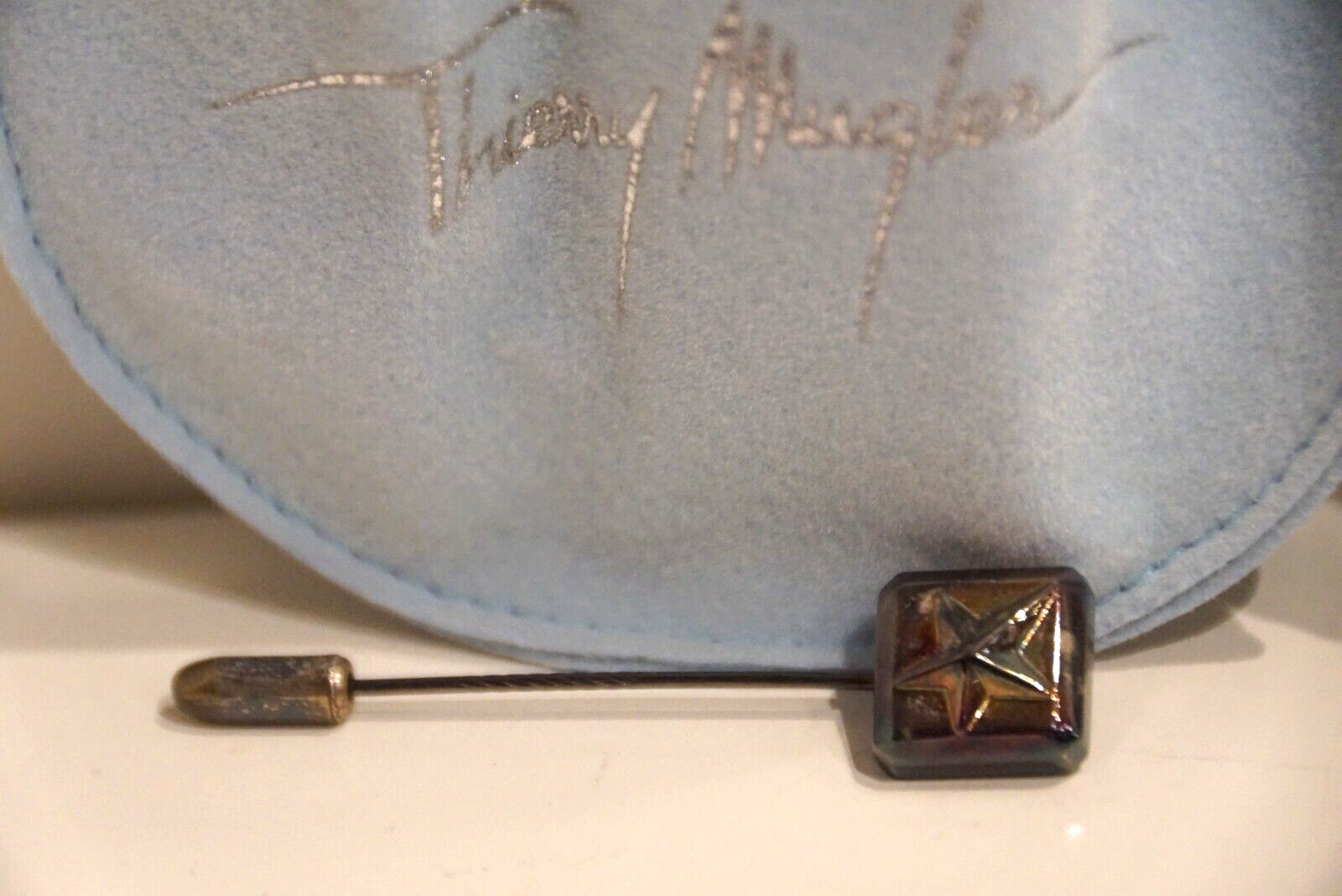 Broche Thierry Mugler Angel vintage argenté, idée cadeau idéale
