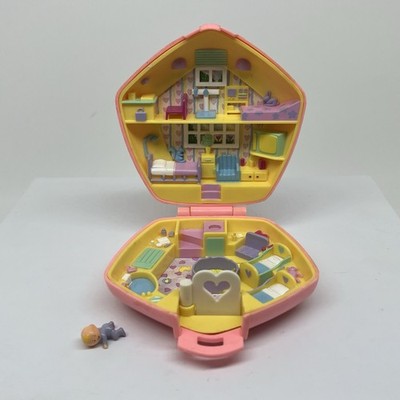 VTG 1992 Polly Pocket Dr. Polly's Baby Care Centre Bluebird Toys W/ Figure READ