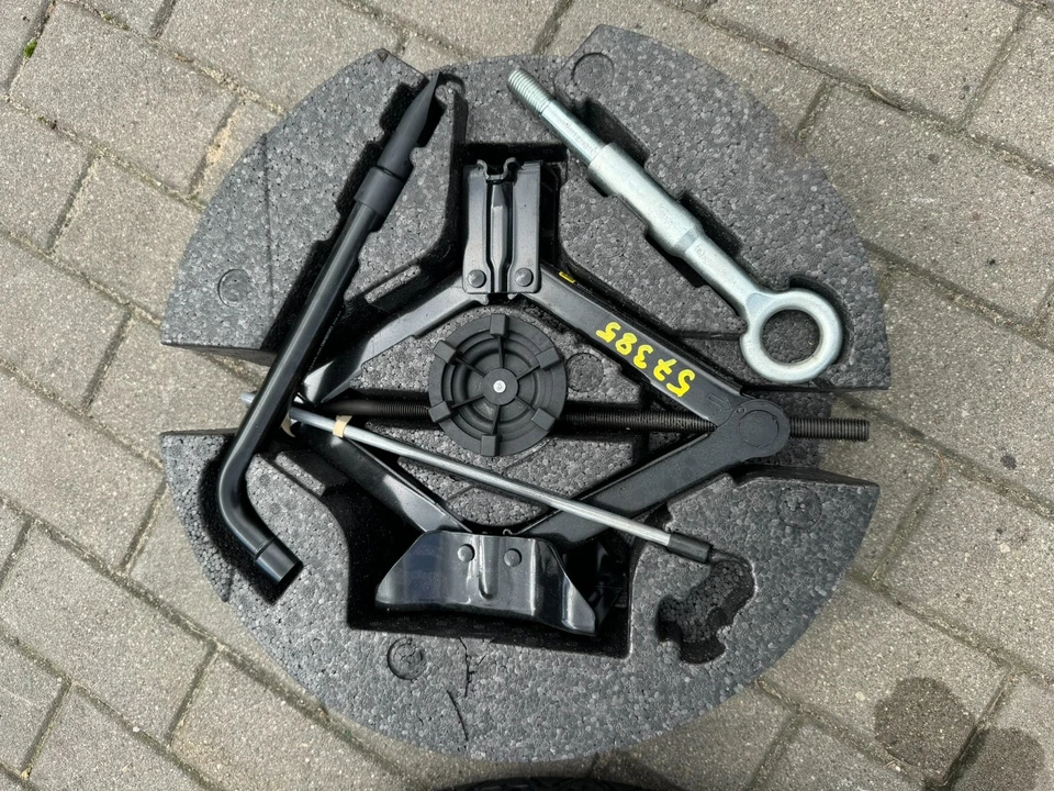 17'' RESERVERAD NOTRAD  MIT WAGENHEBER & ZUBEHÖR VOLVO XC70 II XC60 I bj 08- - Bild 3 von 3