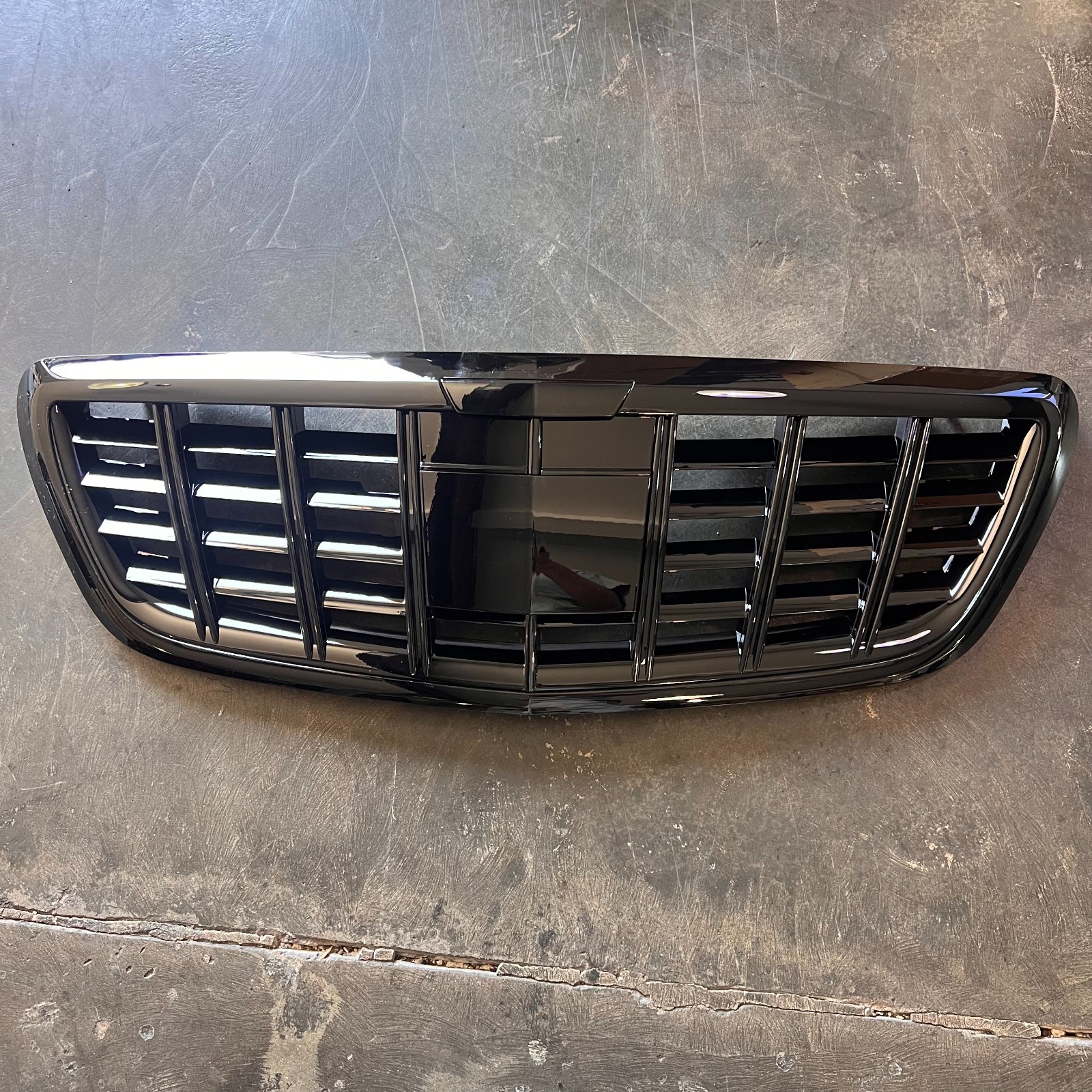 2013 - 2020 S-Class BRABUS Style Front Bumper Grill Grille Black W Camera Hole