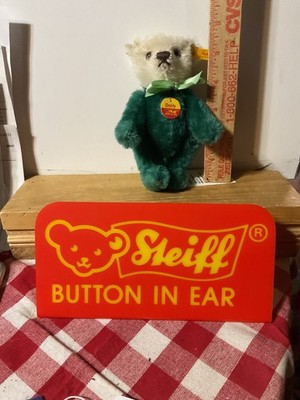 Steiff Circus Dolly Bear replica color is green #0217/15 or