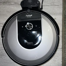 iRobot Roomba i8 (8550 RVB-Y2 Robot Vacuum With Charger Tested